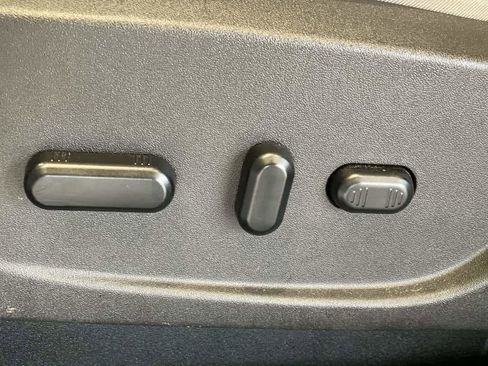 Used 2018 Ford Escape SEL w/ Ford Safe & Smart Package image 15