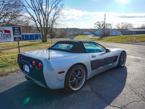 Used 2001 Chevrolet Corvette Convertible w/ Preferred Equipment Group2 image 3