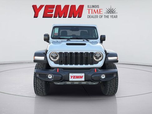 New 2026 Jeep Gladiator Mojave image 3