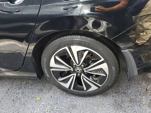 Used 2016 Honda Civic EX-T image 8
