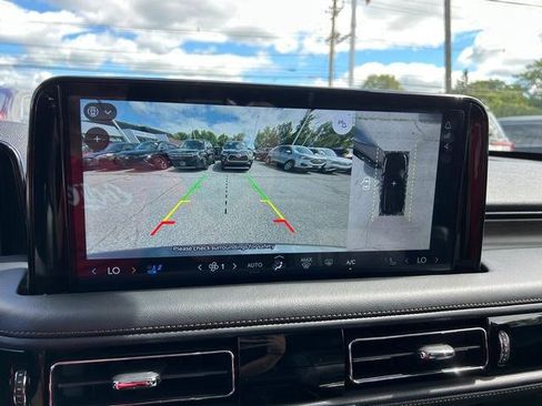 Used 2025 Lincoln Aviator Reserve w/ Luxury Package image 17