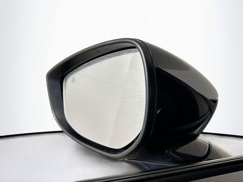 Used 2025 MAZDA CX-50 AWD 2.5 S w/ Premium Package image 16