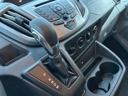 Used 2018 Ford Transit 350 XLT image 21