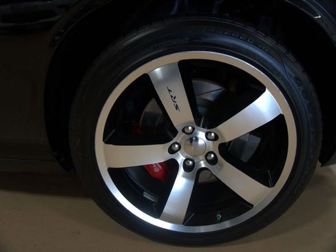 Used 2014 Dodge Challenger SRT8 w/ Harman/Kardon Audio Group image 35