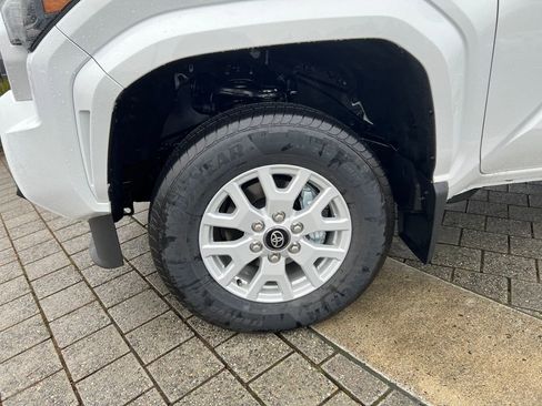 New 2026 Toyota Tacoma SR5 AWD/4WD image 10