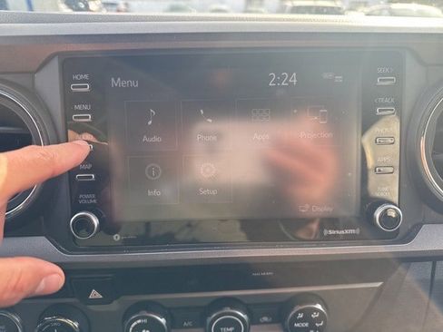 Used 2020 Toyota Tacoma TRD Sport image 26