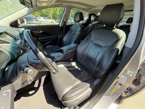 Used 2014 Hyundai Azera Limited w/ Option Group 02 FWD image 22