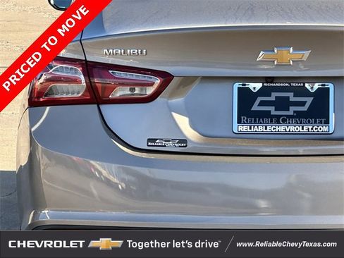 Used 2022 Chevrolet Malibu LT image 6
