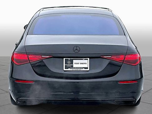 Used 2022 Mercedes-Benz S 500 4MATIC image 4