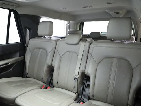 Used 2021 Ford Expedition Max Limited AWD/4WD image 13