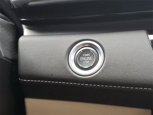 Certified 2023 Cadillac Escalade ESV Premium Luxury w/ Performance Package image 17