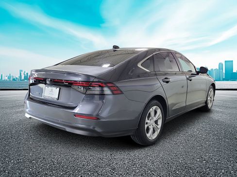 Certified 2025 Honda Accord LX image 4