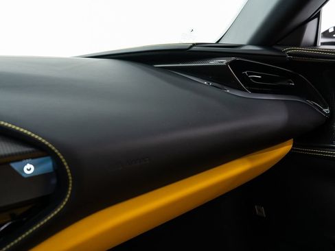 Used 2022 Ferrari SF90 Spider AWD/4WD image 40