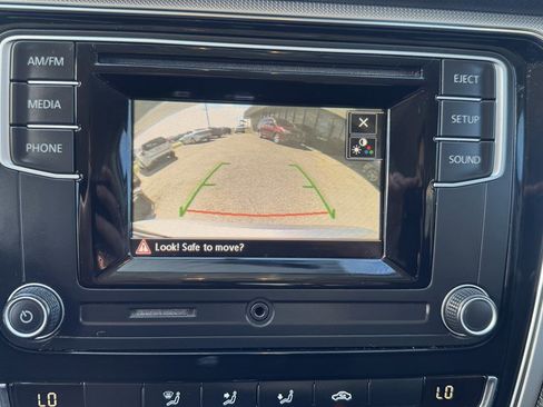 Used 2016 Volkswagen Passat 1.8T S image 20