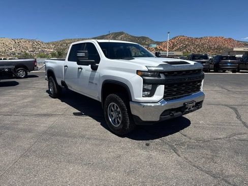 Used 2021 Chevrolet Silverado 2500 W/T w/ WT Convenience Package AWD/4WD image 3