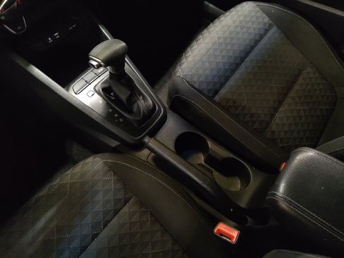 Used 2018 Kia Rio S image 26