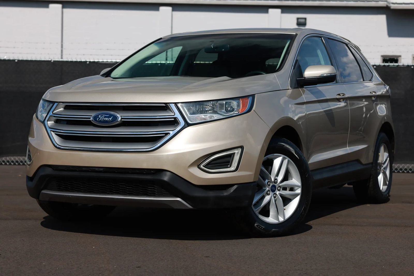 Used 2018 Ford Edge SEL w/ Equipment Group 201A FWD image 1