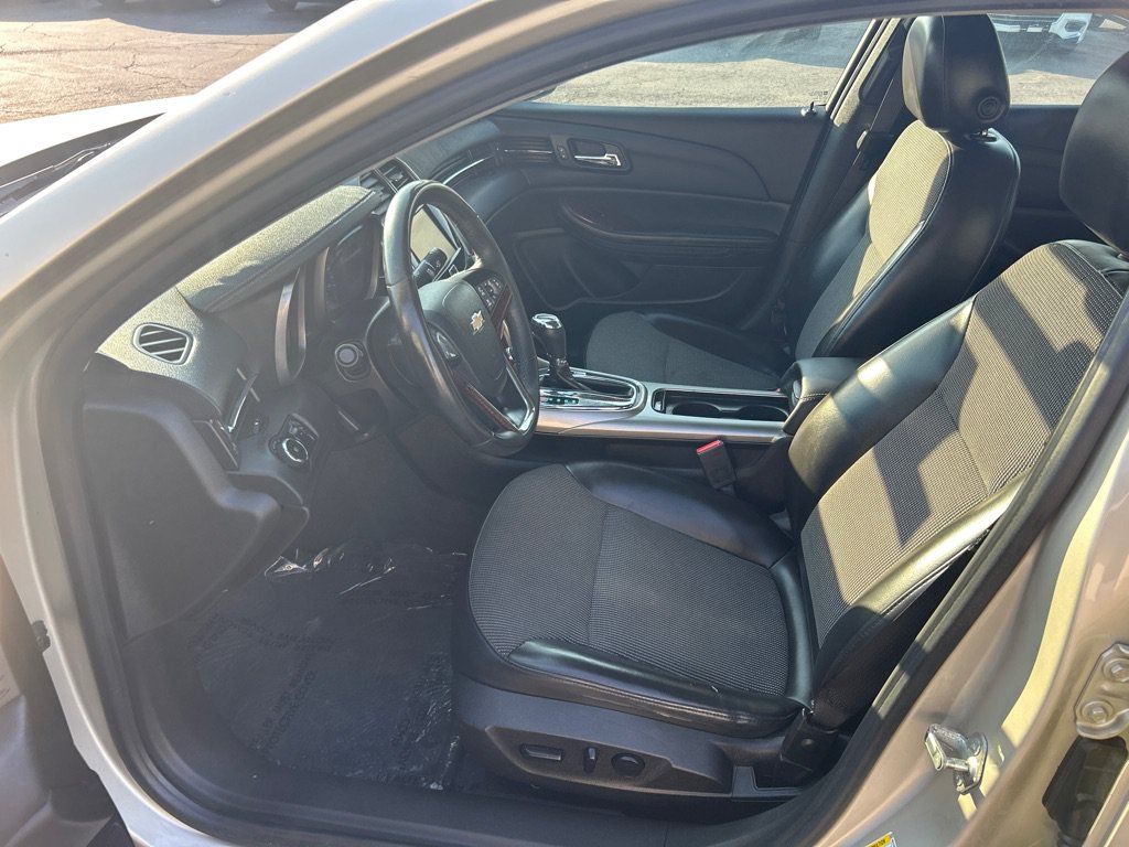 Used 2013 Chevrolet Malibu LT FWD image 9