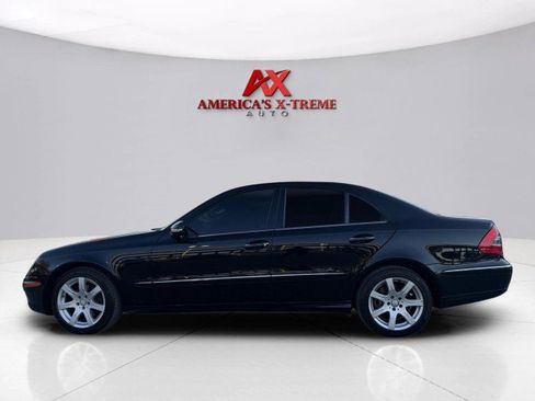 Used 2008 Mercedes-Benz E 350 4MATIC Sedan image 3