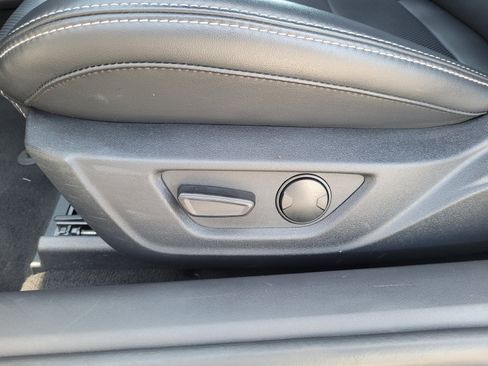 Used 2025 Ford Mustang Premium RWD image 13