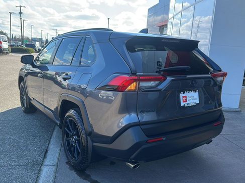 Certified 2019 Toyota RAV4 XLE image 9