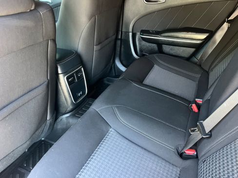 Used 2023 Dodge Charger SXT RWD image 5