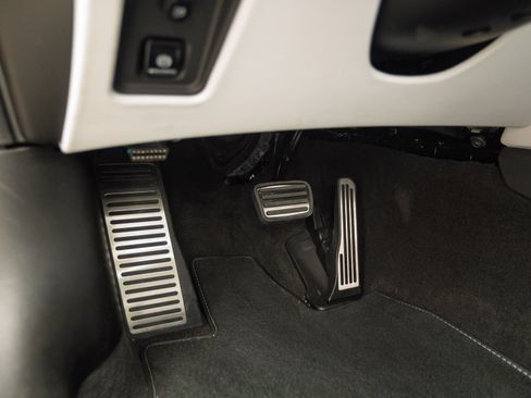 Used 2026 Chevrolet Corvette Z06 RWD image 36