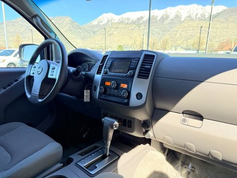 Used 2016 Nissan Frontier SV w/ SV Value Truck Package image 12