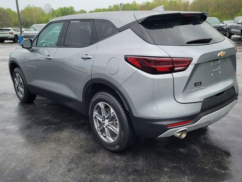 Used 2025 Chevrolet Blazer LT AWD/4WD image 9