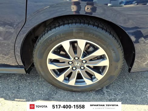 Used 2023 Honda Odyssey EX-L image 10