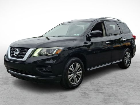 Used 2019 Nissan Pathfinder S AWD/4WD image 3