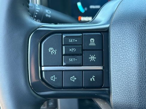 Used 2026 Ford F350 Platinum w/ Tremor Off-Road Package AWD/4WD image 29
