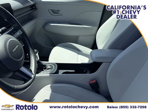 Used 2024 Hyundai Kona SEL FWD image 17