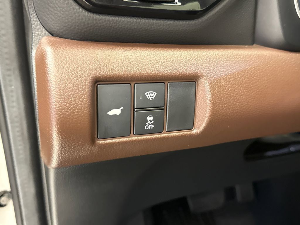 Used 2025 Honda Pilot Elite image 25