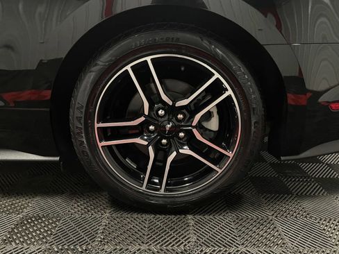 Used 2019 Ford Mustang Premium image 15