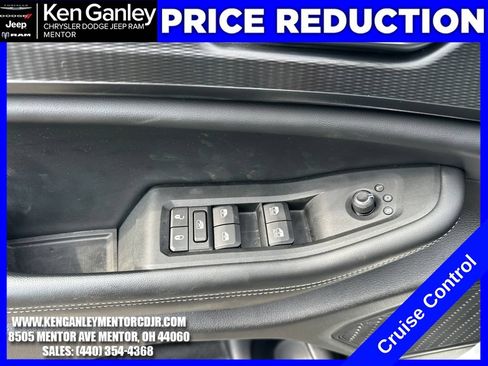 Certified 2025 Jeep Grand Cherokee Laredo AWD/4WD image 13