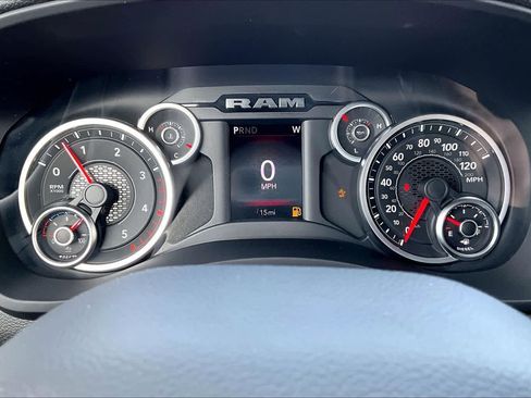 New 2026 RAM 3500 Big Horn AWD/4WD image 18