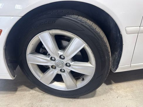 Used 2005 Lexus ES 330 FWD image 2