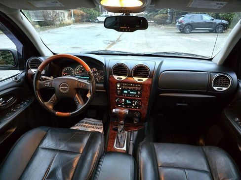 Used 2007 GMC Envoy Denali image 15