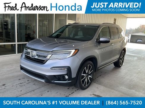 Used 2022 Honda Pilot Touring image 1