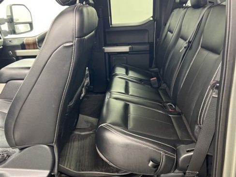 Used 2019 Ford F150 Lariat w/ Equipment Group 502A Luxury image 16