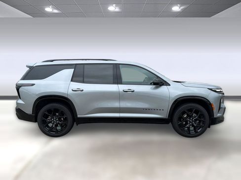 Certified 2024 Chevrolet Traverse RS FWD image 7