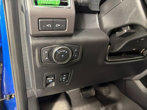 Used 2015 Ford F150 XLT w/ Equipment Group 302A Luxury image 15