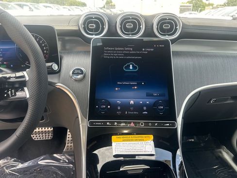 Used 2026 Mercedes-Benz GLC 350e 4MATIC image 31