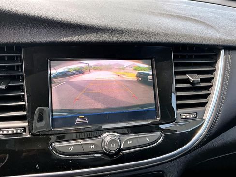 Used 2022 Buick Encore Preferred AWD/4WD image 26