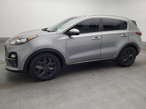 Used 2020 Kia Sportage S FWD image 2