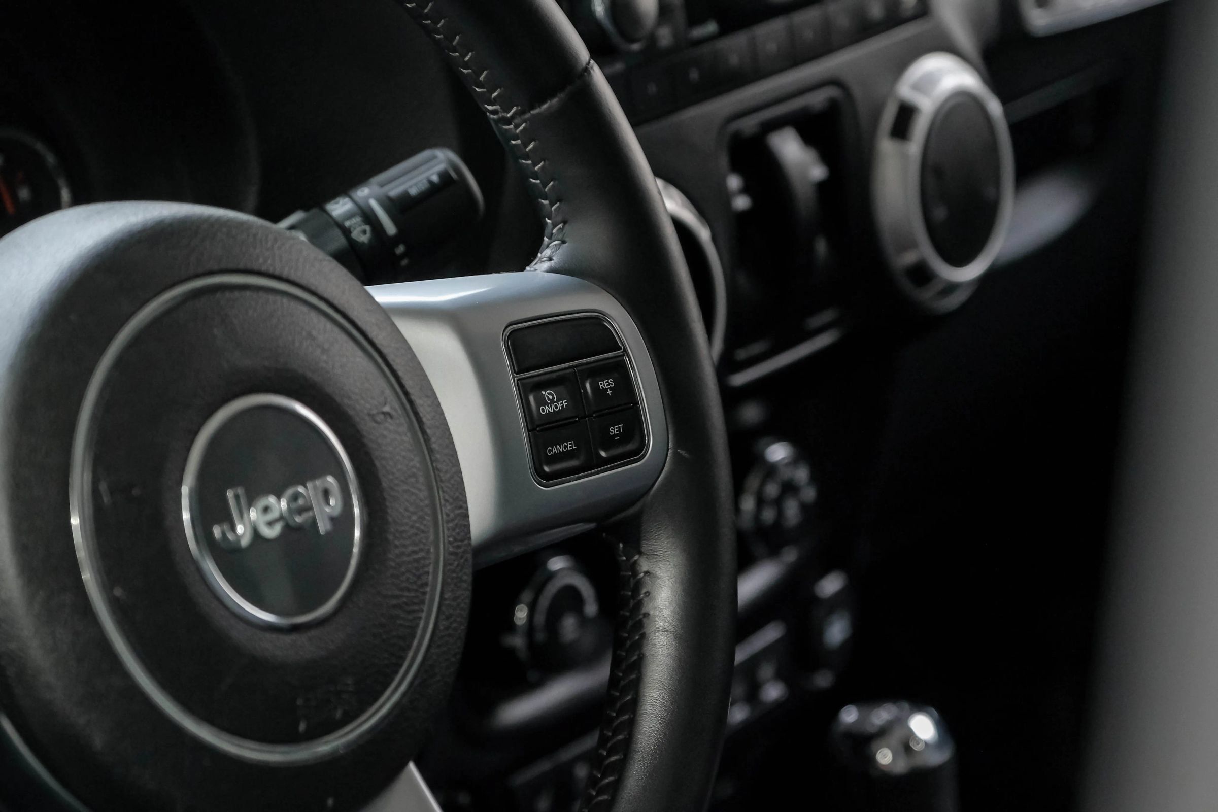 Used 2016 Jeep Wrangler Rubicon AWD/4WD image 26