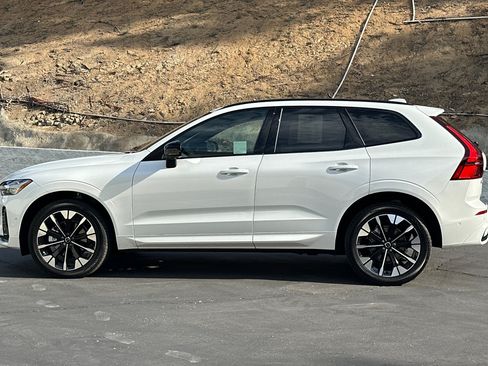 Certified 2026 Volvo XC60 B5 Plus w/ Protection Package Premier AWD/4WD image 7