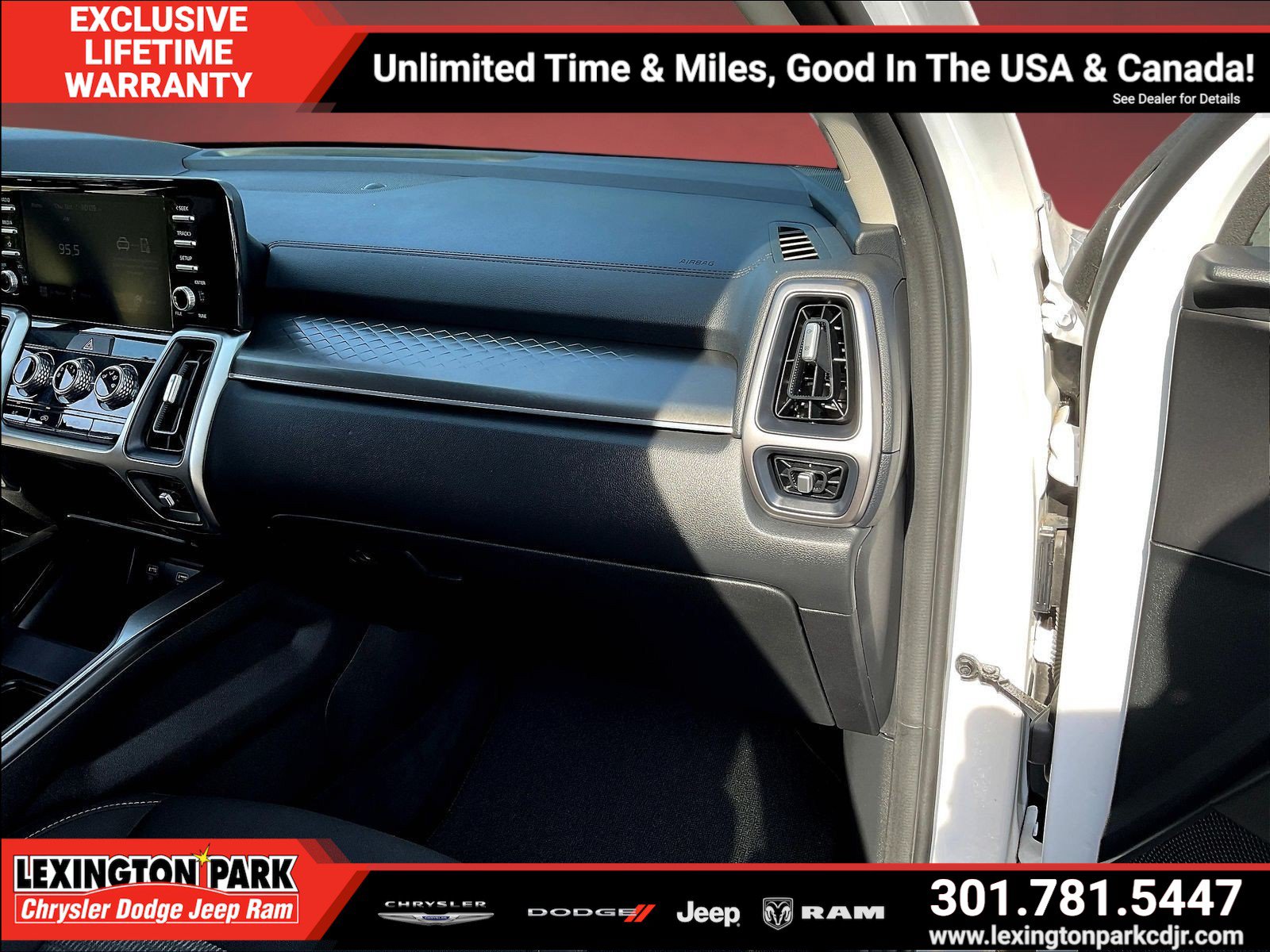 Used 2021 Kia Sorento LX AWD/4WD image 26