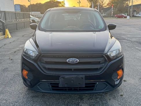 Used 2018 Ford Escape S image 2